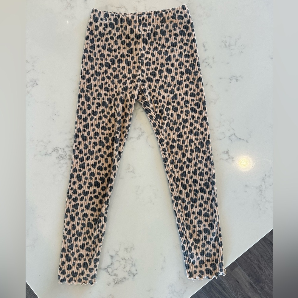 Cat & Jack girls size 5 cheetah leggings